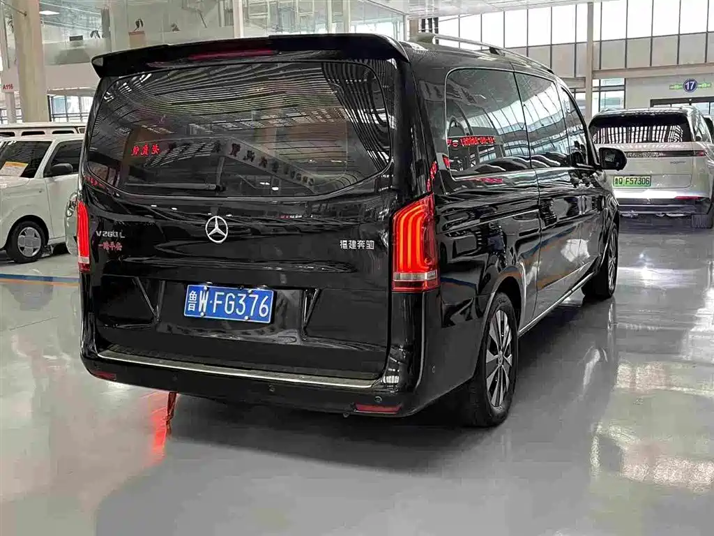 Mercedes-Benz Vito 2022 — фото 12