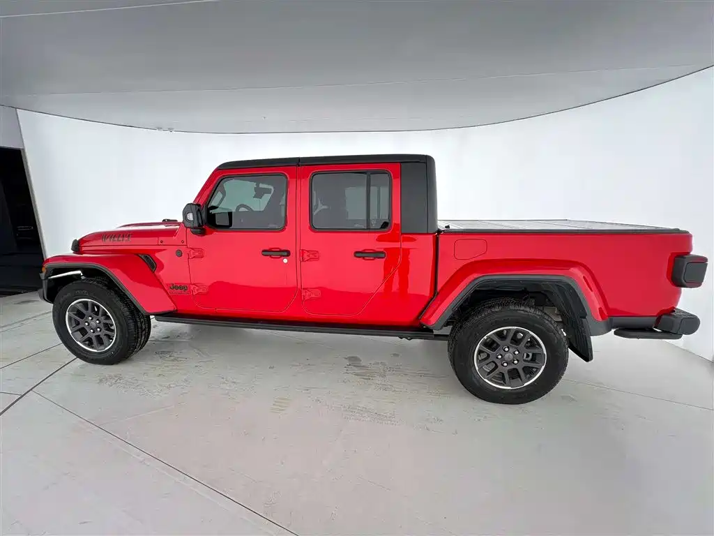 Jeep Gladiator 2023 — фото 5