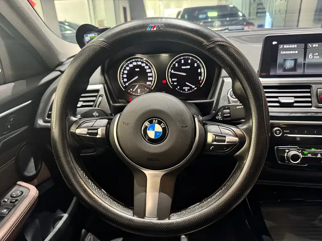 BMW 1 Series 2020 — фото 13