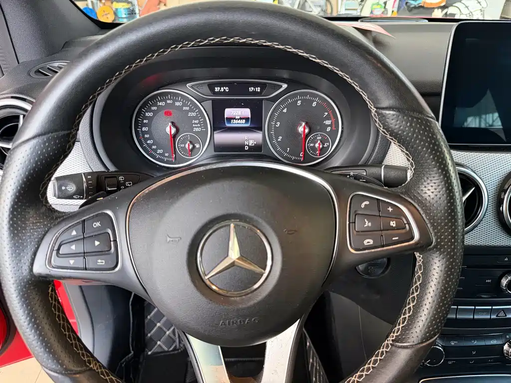 Mercedes-Benz B-Class 2018 — фото 16