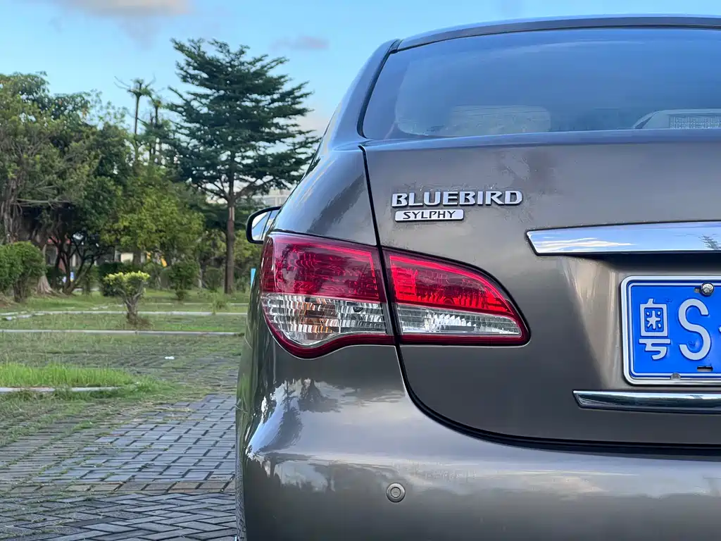 Nissan Sylphy 2012 — фото 16