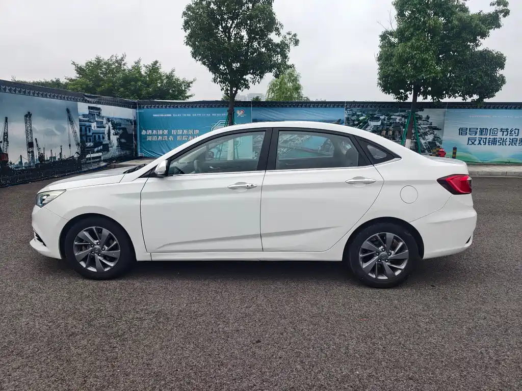 Changan Eado DT 2018 — фото 14