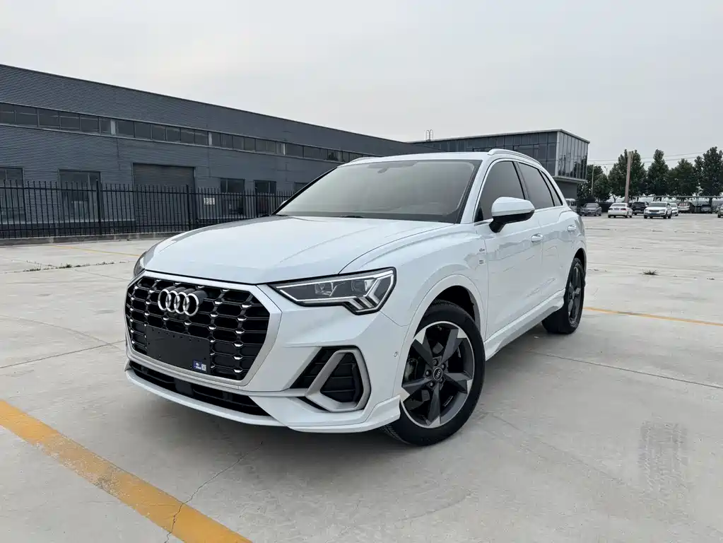 Audi Q3 2022