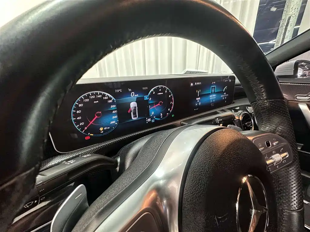 Mercedes-Benz A-Class 2019 — фото 23