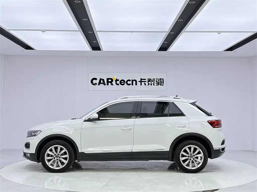 Volkswagen T-Roc 2022 — фото 8
