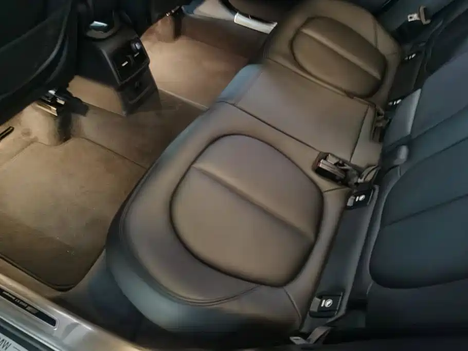 BMW X1 2016 — фото 11