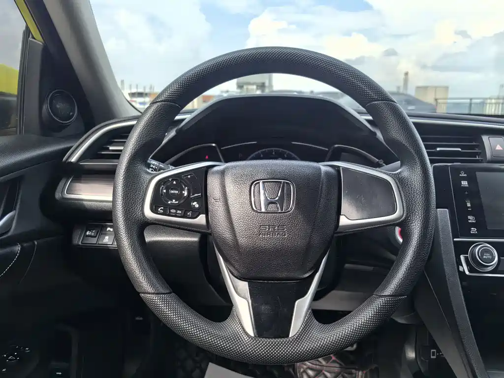 Honda Civic 2019 — фото 10