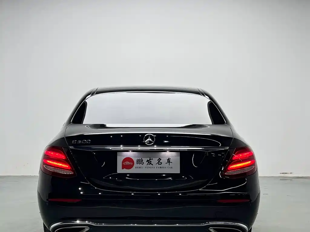 Mercedes-Benz E-Class 2018 — фото 18