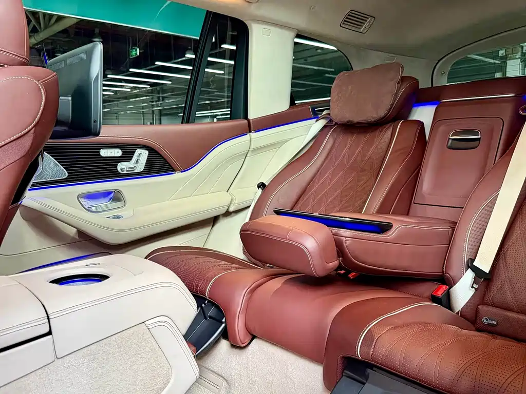 Mercedes-Benz Maybach GLS 2024 — фото 28