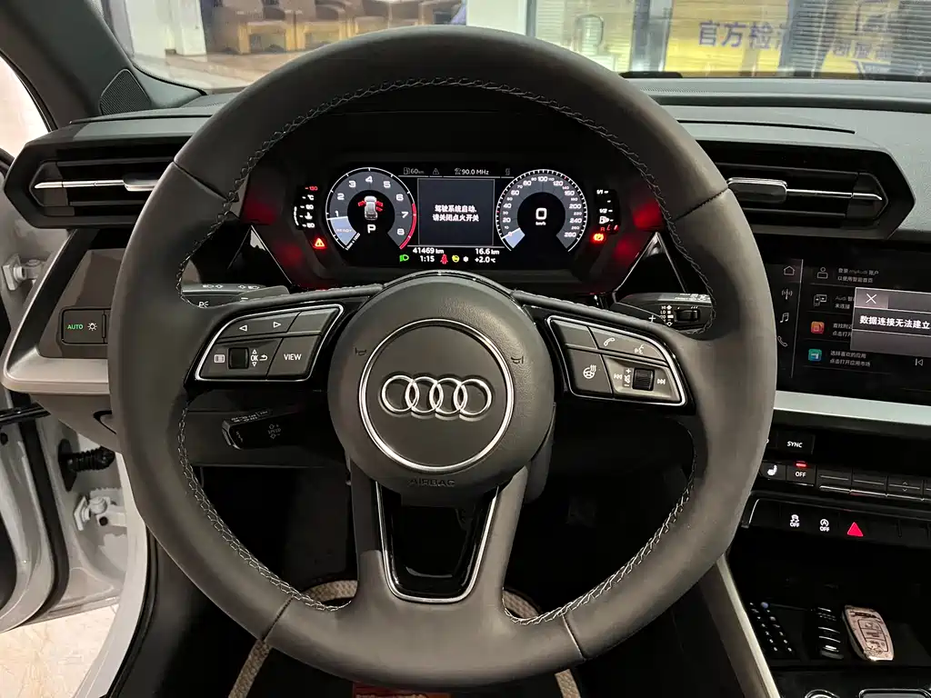 Audi A3 2022 — фото 12