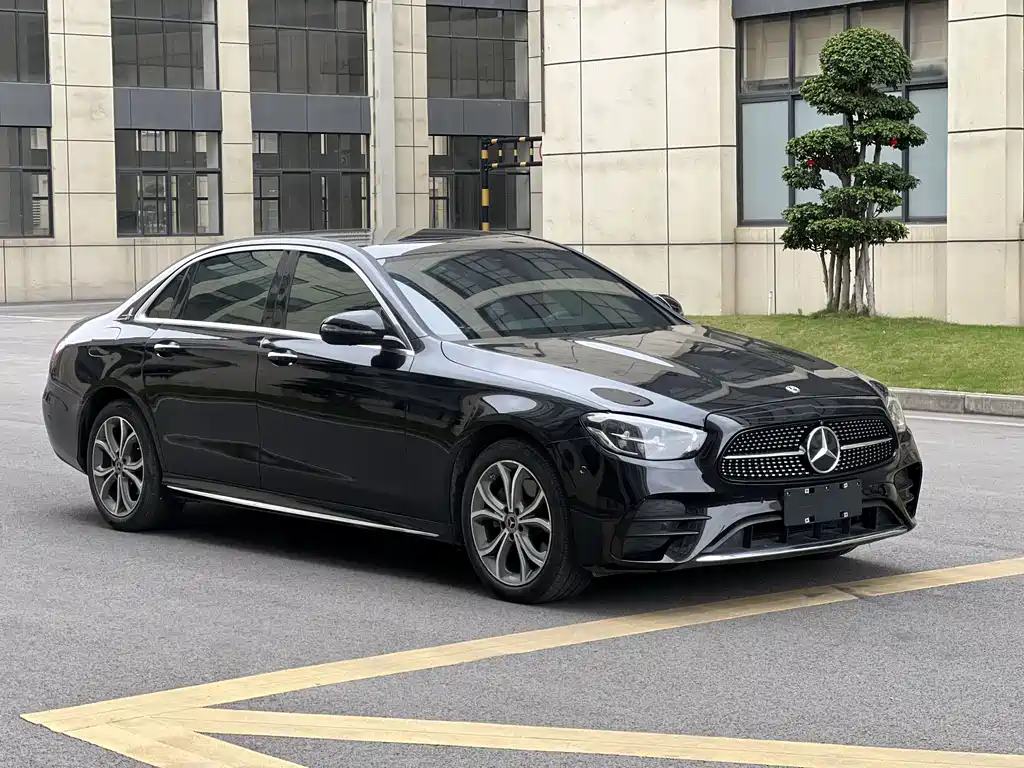 Mercedes-Benz E-Class 2020 — фото 3