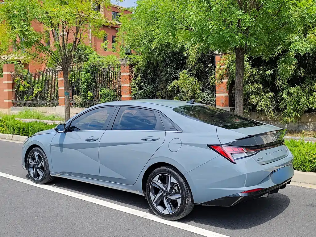Hyundai Elantra 2023 — фото 32
