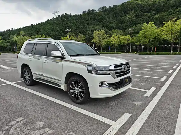 Toyota Land Cruiser 2015