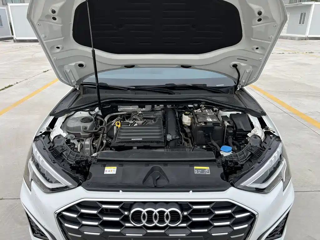 Audi A3 2022 — фото 17