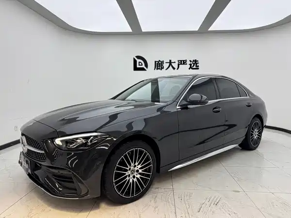 Mercedes-Benz C-Class 2024