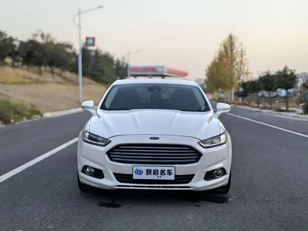 Ford Mondeo 2015 — фото 2