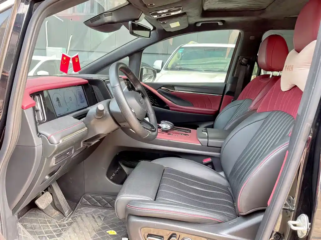 GAC Motor Trumpchi M8 2025 — фото 3