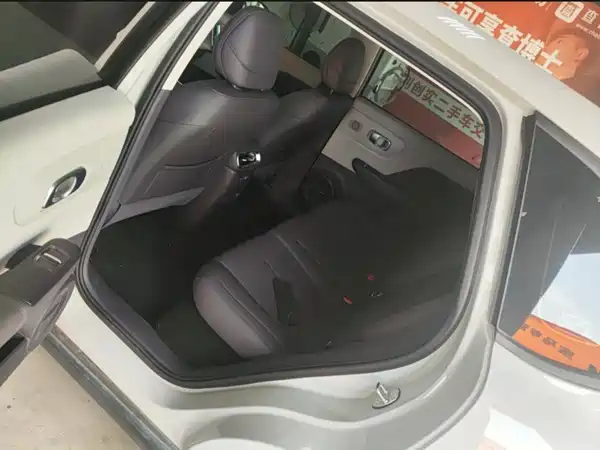Leapmotor B10 2025