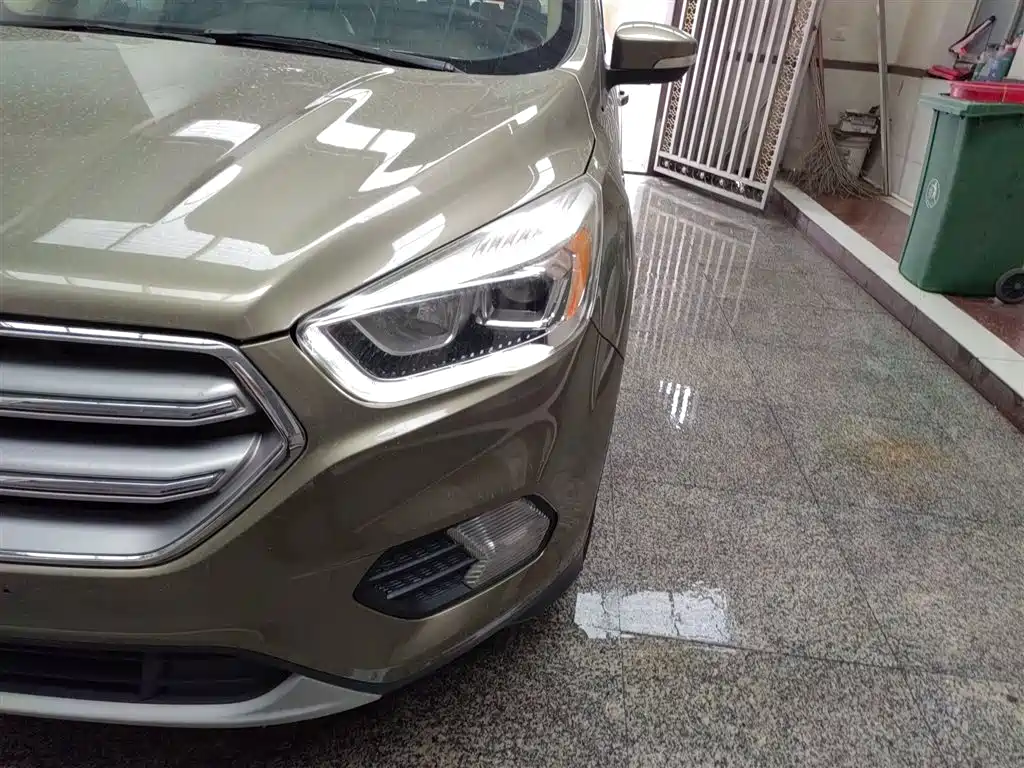 Ford Kuga 2018 — фото 16