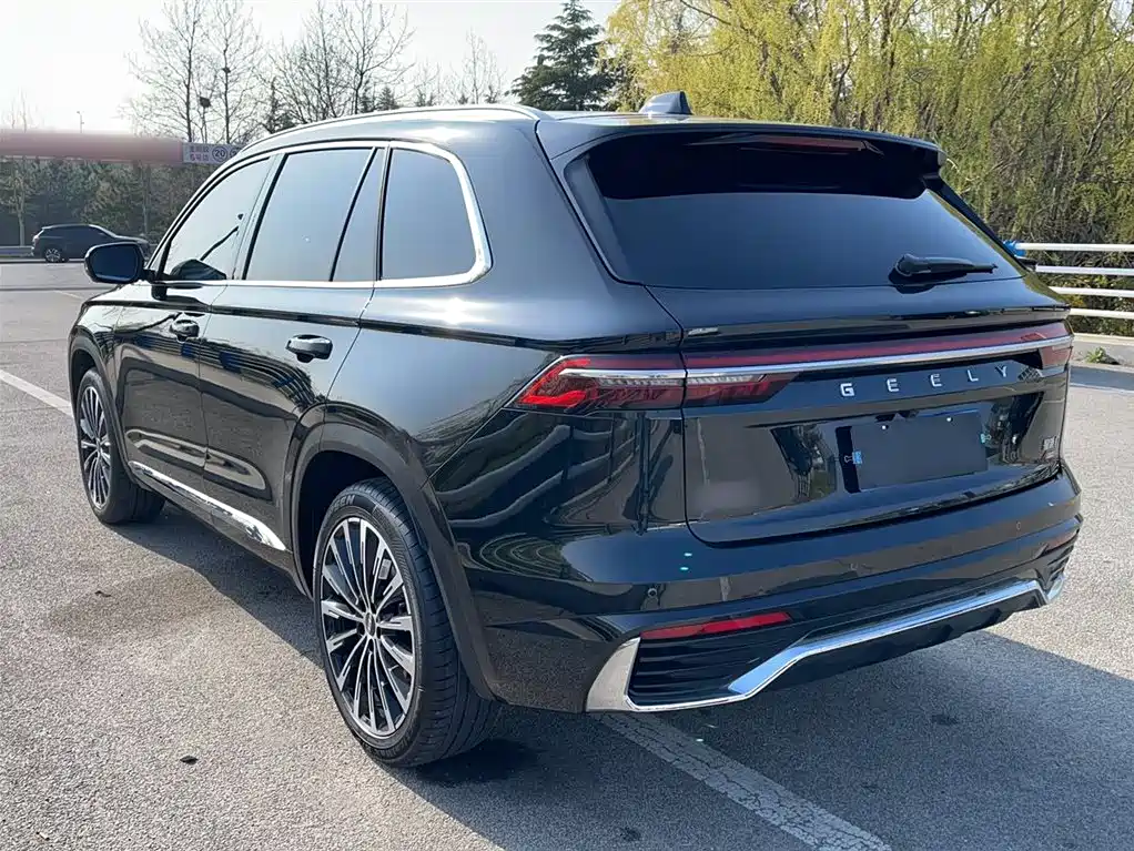 Geely Xingyue L 2025 — фото 15