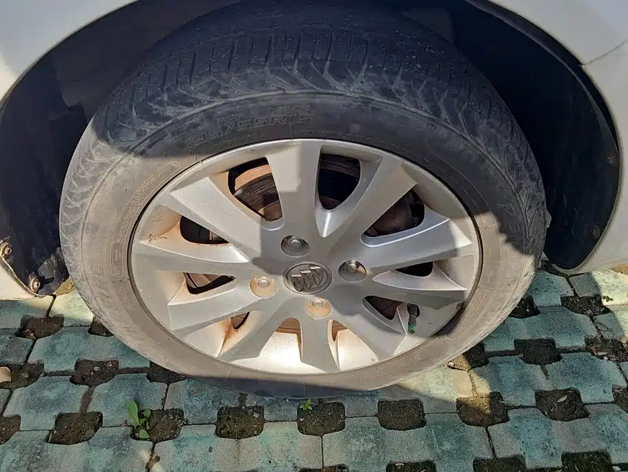 Buick Excelle 2013