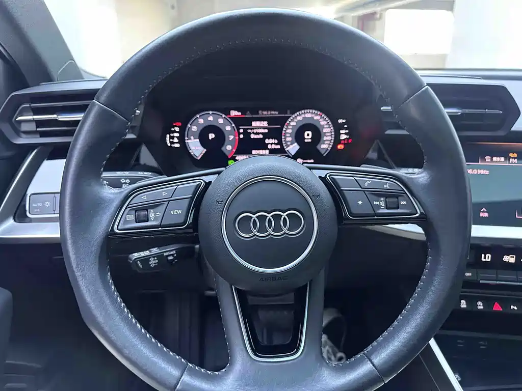 Audi A3 2022 — фото 12