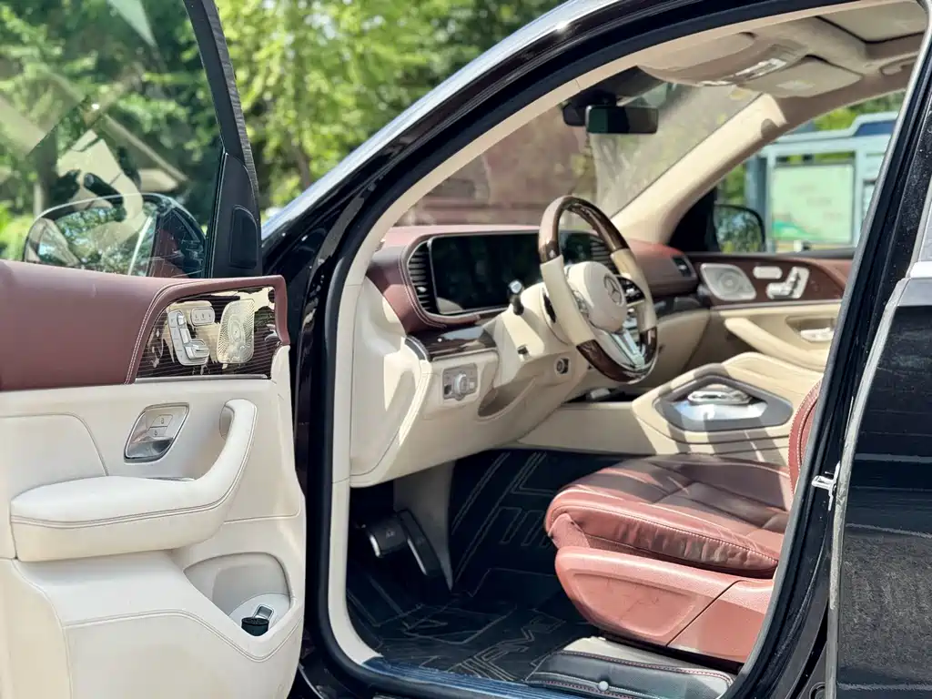 Mercedes-Benz Maybach GLS 2023 — фото 14