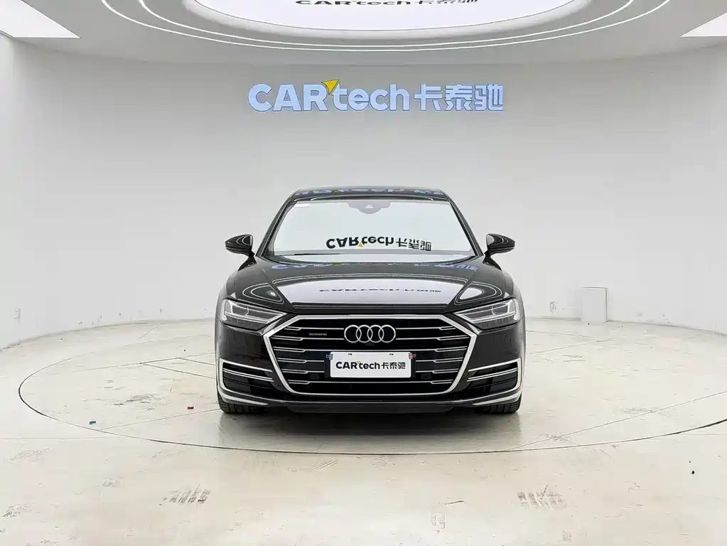 Audi A8 2021 — фото 2