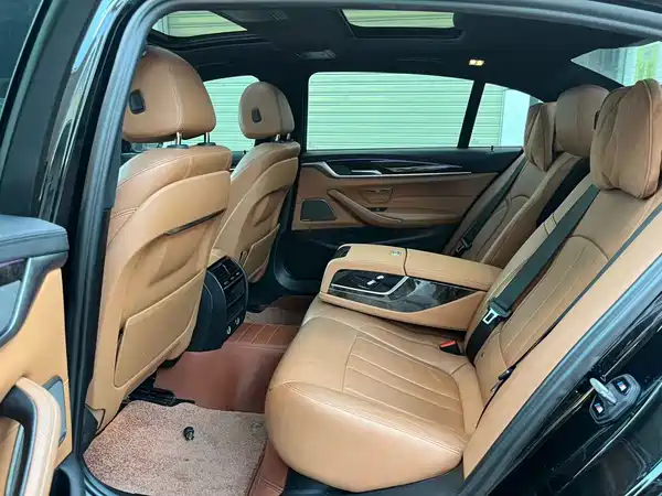 BMW 5 Series 2019