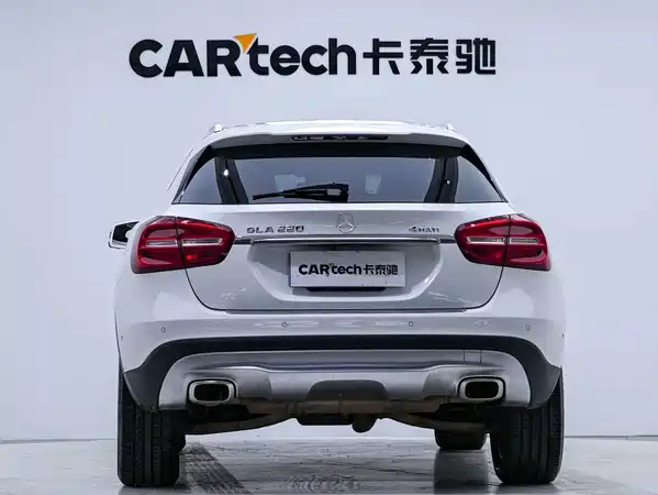 Mercedes-Benz GLA 2015