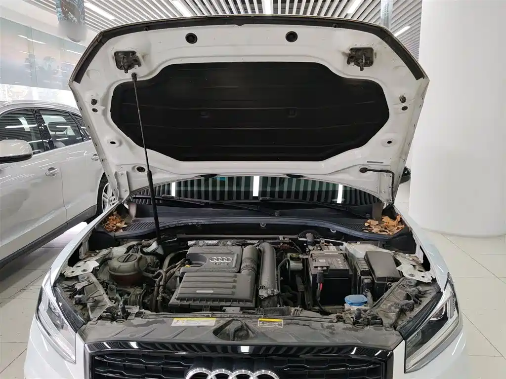 Audi Q2L 2019 — фото 17