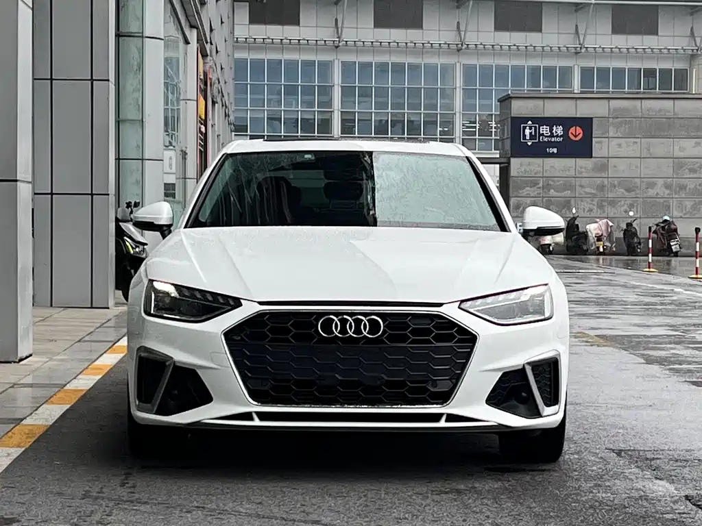Audi A4L 2020 — фото 2