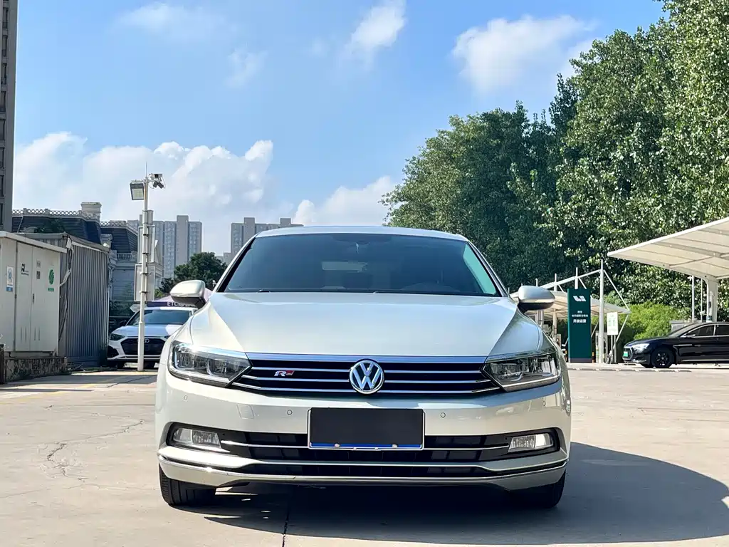 Volkswagen Magotan 2019 — фото 2