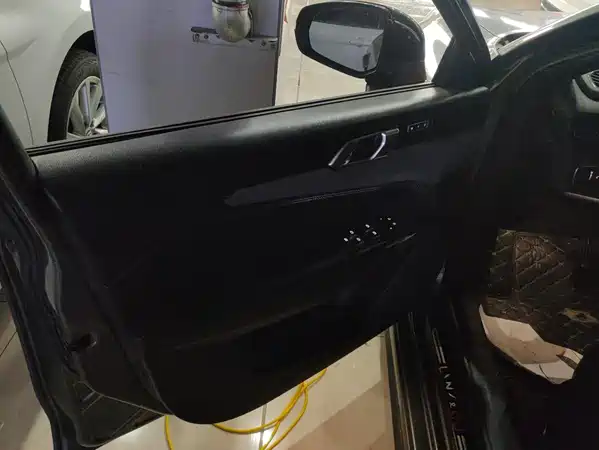 Lynk & Co 03 2021