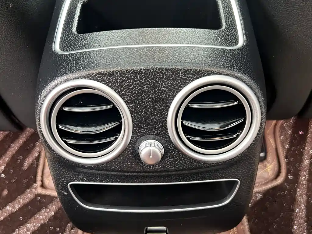 Mercedes-Benz GLC 2020 — фото 14