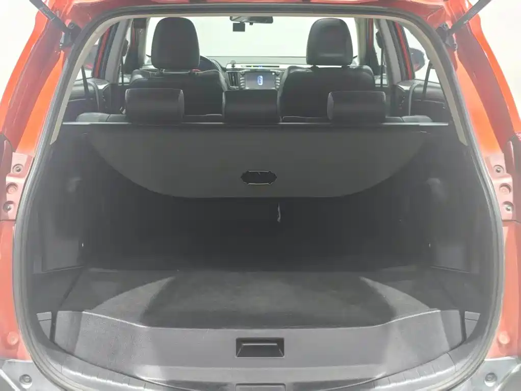 Toyota RAV4 2013 — фото 23