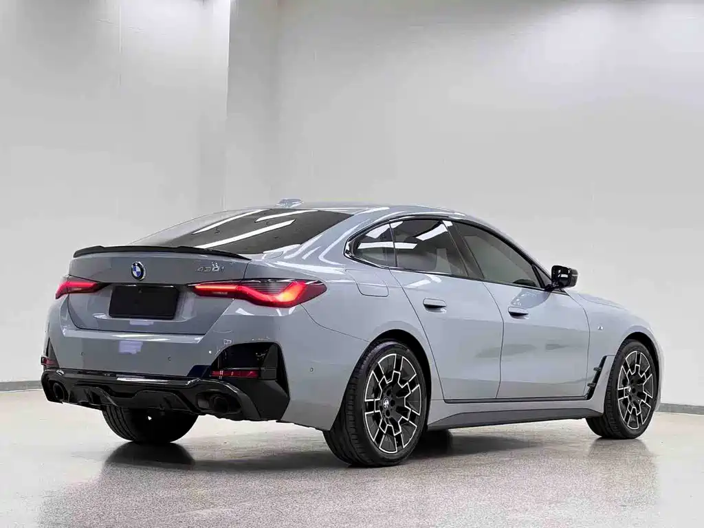 BMW 4 Series 2025 — фото 30
