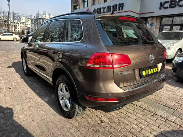 Volkswagen Touareg 2015