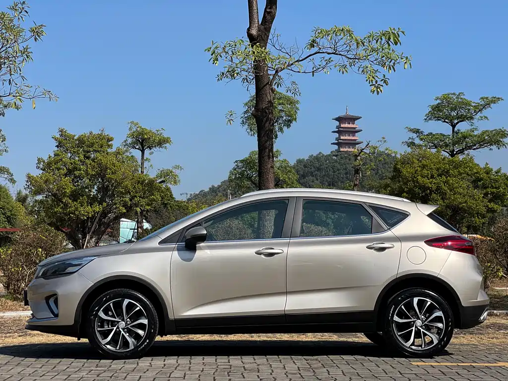 Geely Emgrand GS 2021 — фото 4