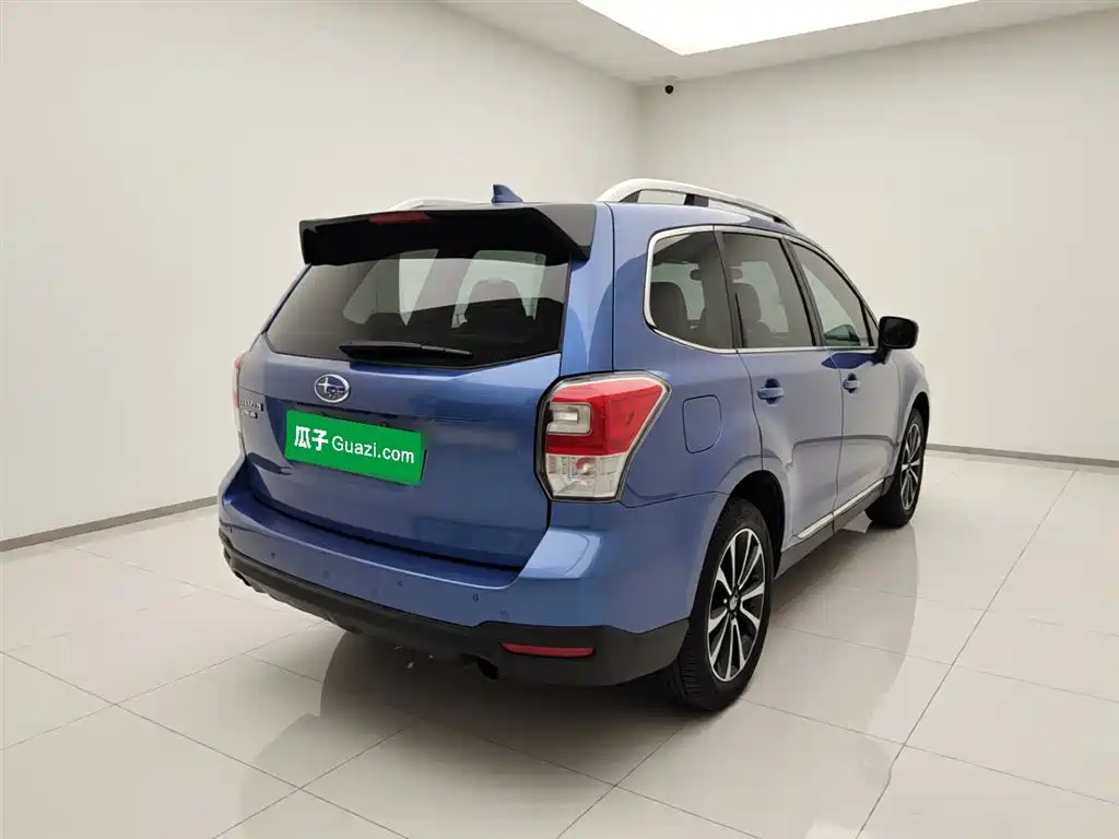 Subaru Forester 2018 — фото 5