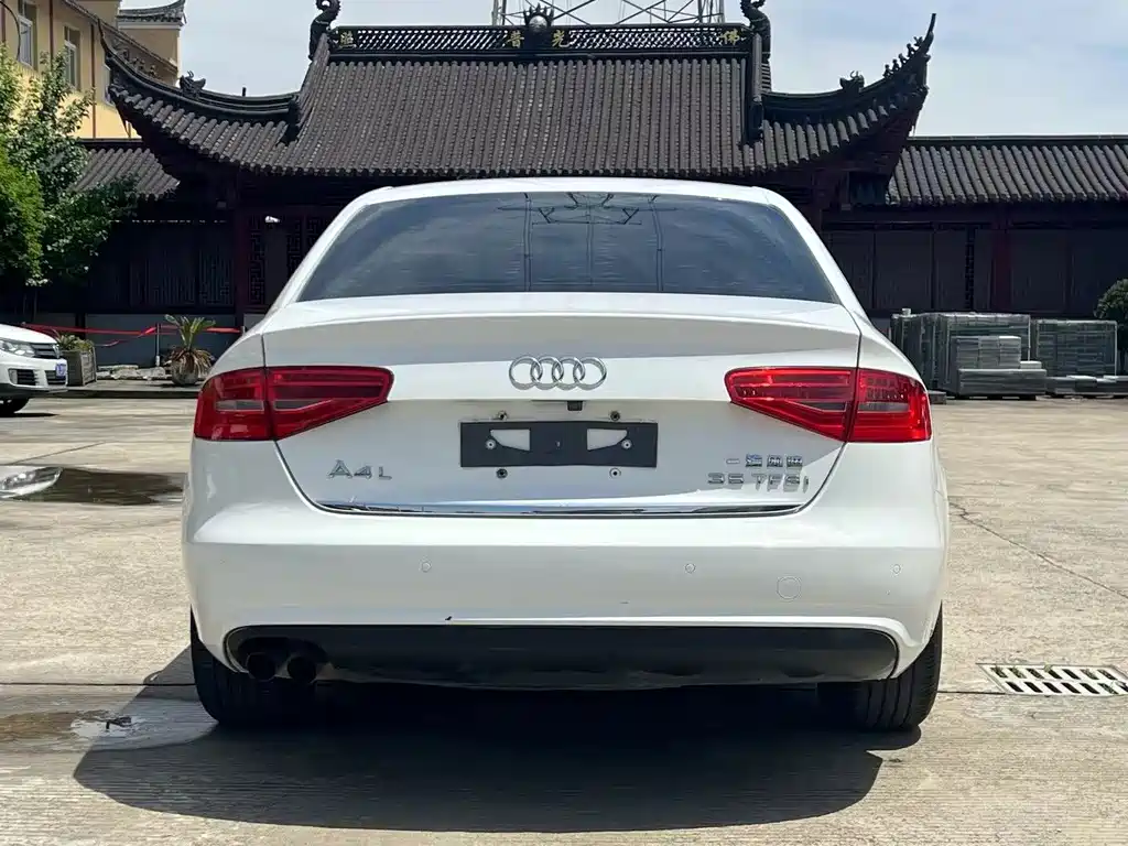 Audi A4L 2013