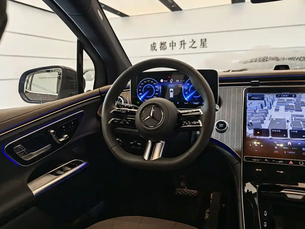 Mercedes-Benz EQE SUV 2025 — фото 11