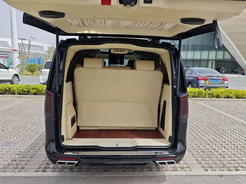 Mercedes-Benz Vito 2019 — фото 23