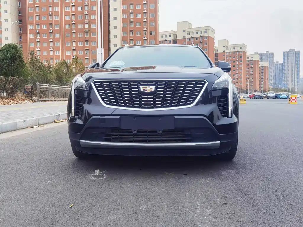 Cadillac XT4 2020 — фото 2
