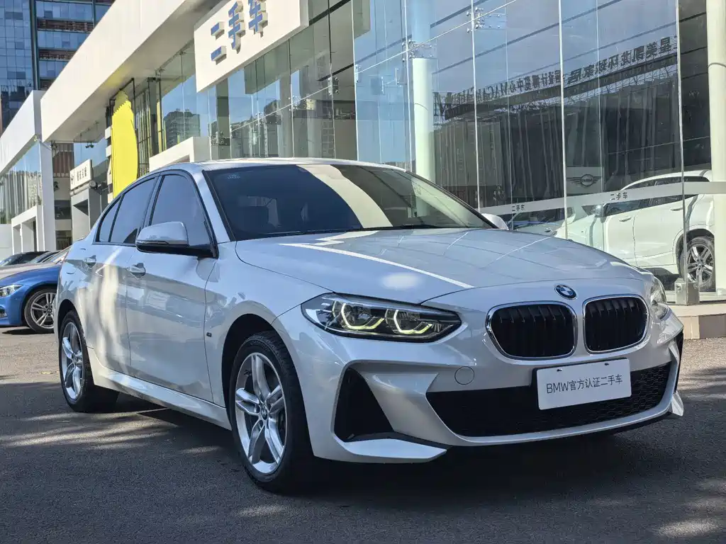 BMW 1 Series 2020 — фото 3