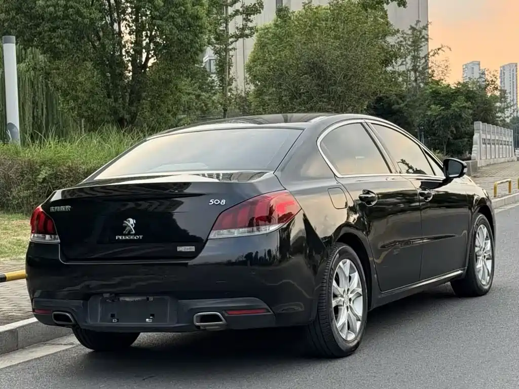 Peugeot 508 2015 — фото 5