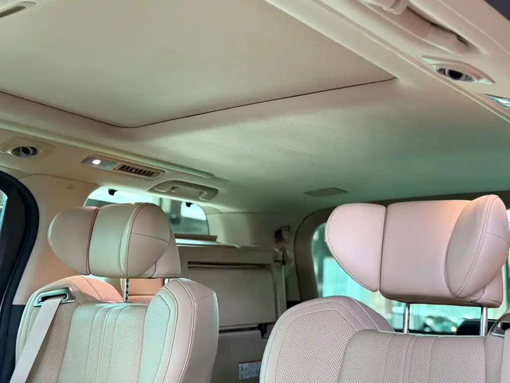 Toyota Alphard 2020 — фото 9