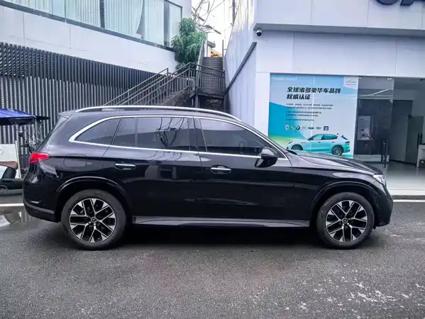 Mercedes-Benz GLC 2024