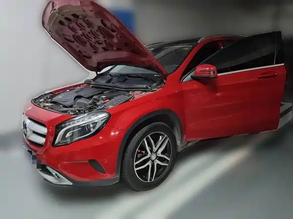 Mercedes-Benz GLA 2016