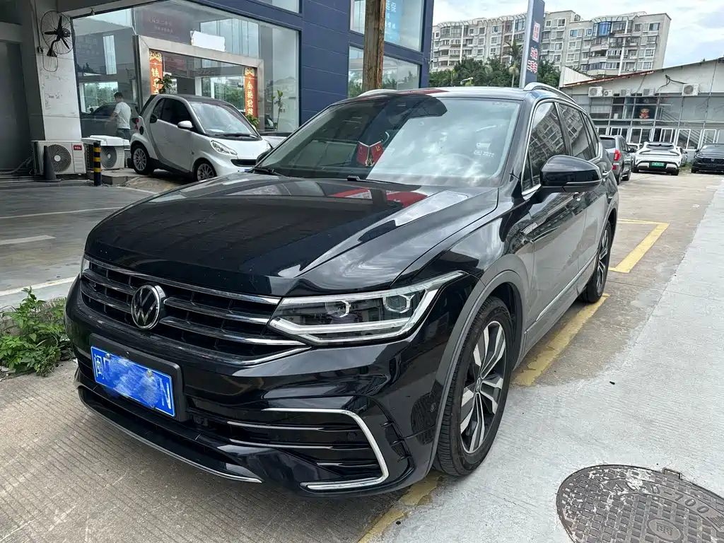 Volkswagen Tiguan L 2023
